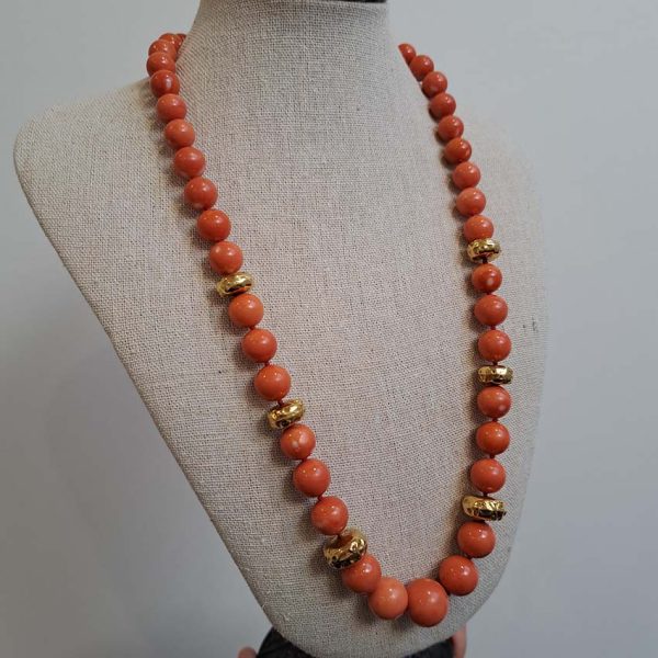 Antique Orange Pink Red Japanese Momo Coral and Gold Graduated Bead Necklace