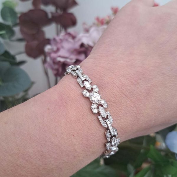 Vintage Diamond X Cross Link Bracelet, 9 carat total, set with 9 carats of transitional-cut, old-cut, square princess-cut and long hexagonal facetted cut diamonds in 14ct white gold