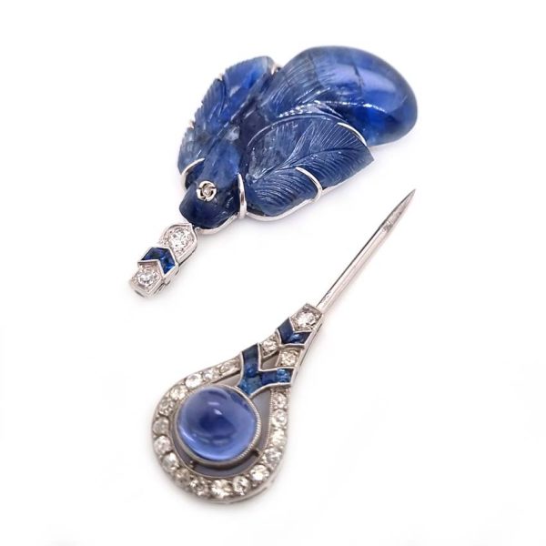 Art Deco Carved Sapphire and Diamond Feather Pin Brooch, sugarloaf cabochon sapphire and diamond cluster base leading to decorative carved sapphire feather top in 18ct white gold and platinum