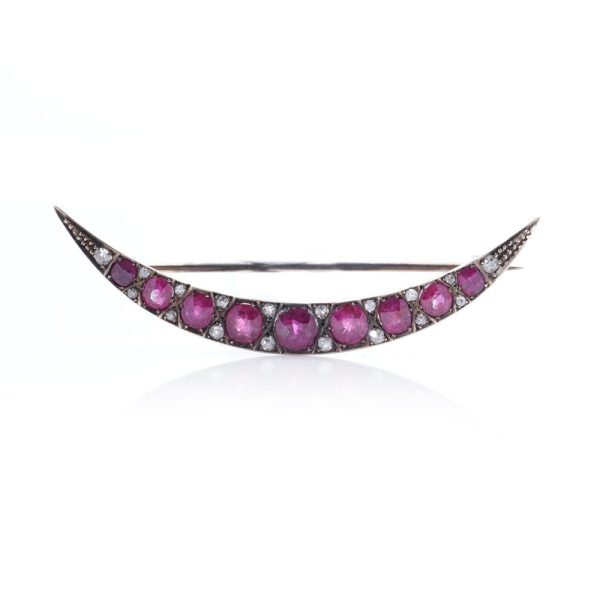 Victorian ruby and diamond brooch in 9 carat gold.