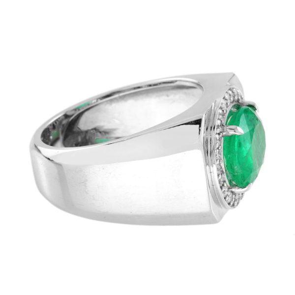 2.87ct Emerald and Diamond Cluster White Gold Signet Ring, substantial gentleman's/unisex chunky 18ct white gold ring with central oval emerald and diamond cluster