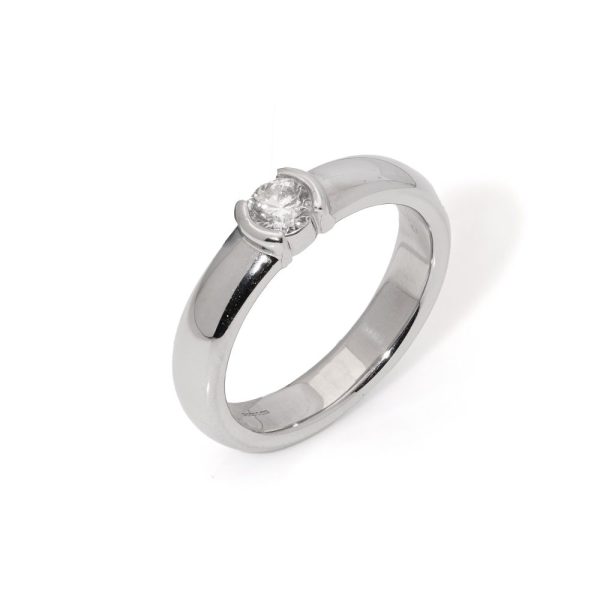 Tiffany and Co Etoile 0.30ct Diamond Solitaire Engagement Ring in Platinum, Tiffany & Co. Etoile sleek polished Platinum band with single stone round brilliant-cut diamond