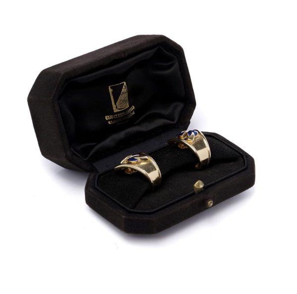 Van Cleef & Arpels vintage gold earrings. 