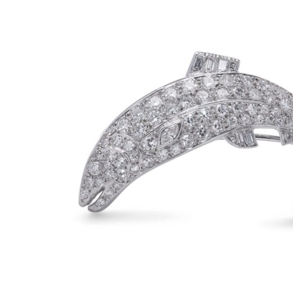 Diamond fish brooch in white gold.