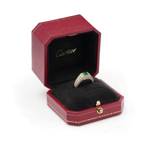 Vintage Cartier ring emerald and diamond 1975 red box