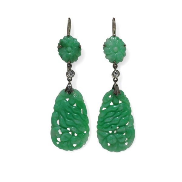 Jade earrings in white gold.