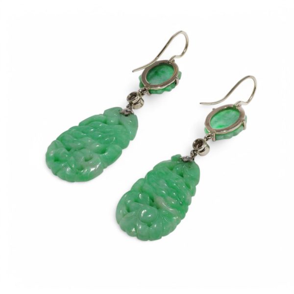 Jade earrings in white gold.
