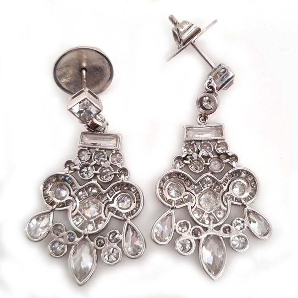 Belle Epoque Antique 2.30ct Diamond Chandelier Drop Earrings, French cut diamond tops suspend graduating fans of baguette, old cut round, marquise and pear cut diamonds, with central stylised leaf giardiniera design in platinum
