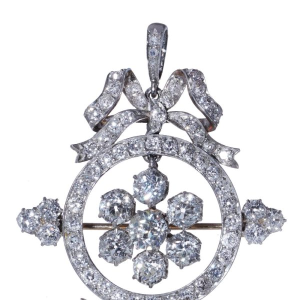 Edwardian diamond brooch/pendant in gold and silver.