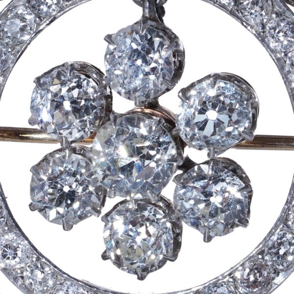 Edwardian diamond brooch/pendant in gold and silver.