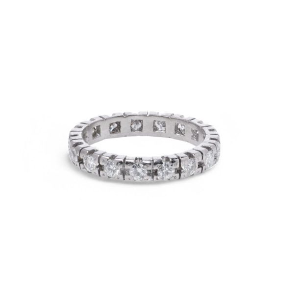 Diamond eternity ring in white gold.