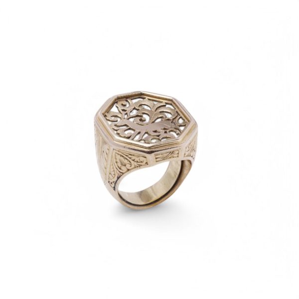 Gold stag signet ring.