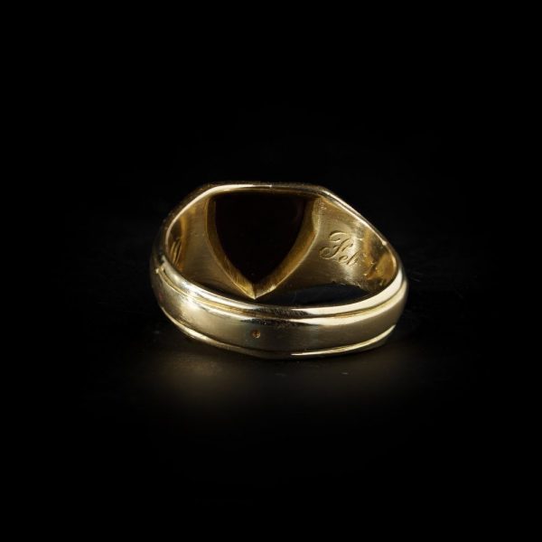 Victorian sardonyx shield signet ring in gold.