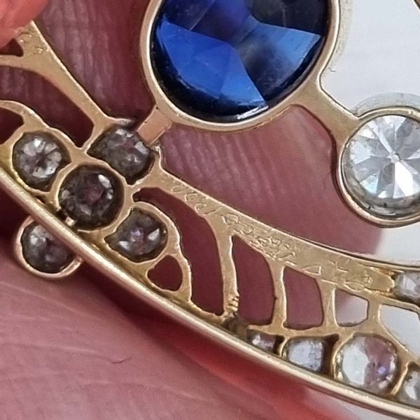 Edwardian Antique 1ct Sapphire and 1.10ct Old Cut Diamond Navette Brooch in 18ct Yellow Gold and Platinum, Circa 1900