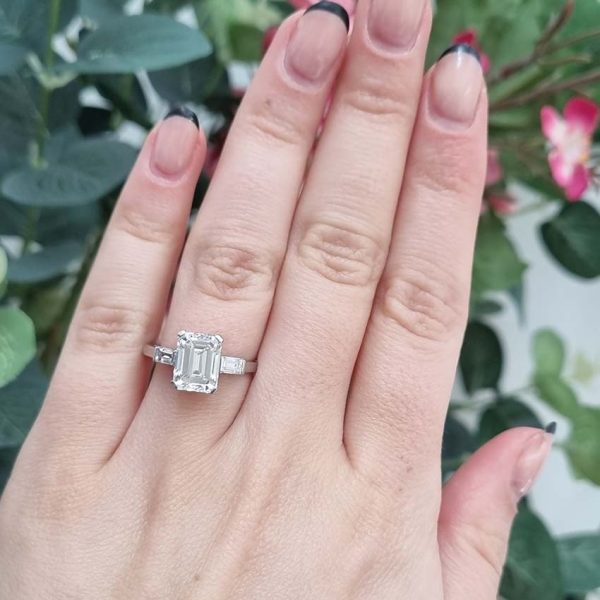 Single Stone 2.41ct Emerald Cut Diamond Solitaire Engagement Ring with Baguette Shoulders in Platinum