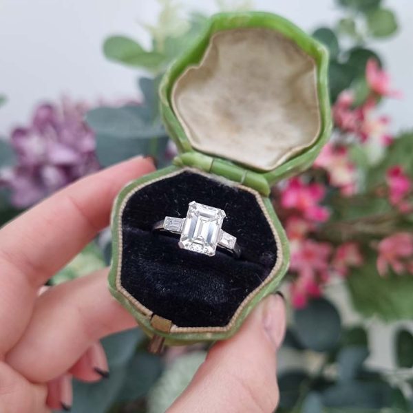 Single Stone 2.41ct Emerald Cut Diamond Solitaire Engagement Ring with Baguette Shoulders in Platinum