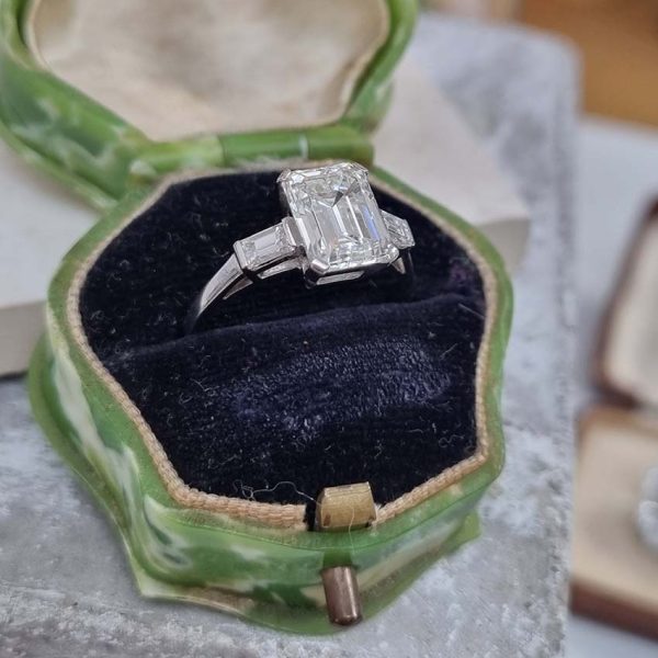Single Stone 2.41ct Emerald Cut Diamond Solitaire Engagement Ring with Baguette Shoulders in Platinum