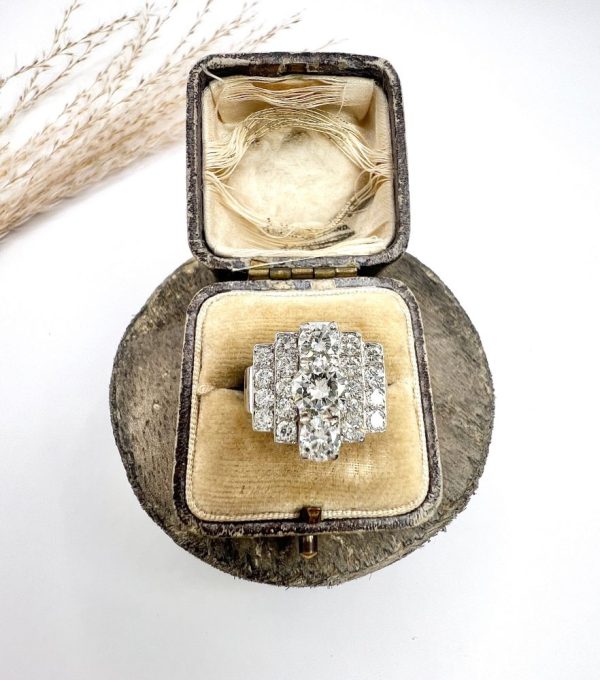 Vintage French 3.5ct Diamond Tiered Tank Cocktail Ring in 18ct White Gold and Platinum, Circa 1960s