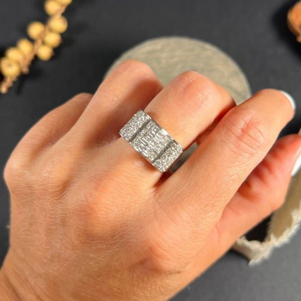 Vintage 1940 diamond cocktail dress ring tank style platinum wide