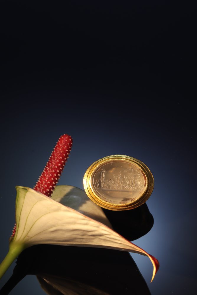 18th Century agate gold ring.