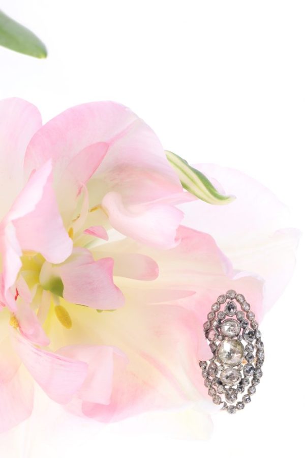 Victorian diamond ring in rose gold and silver.