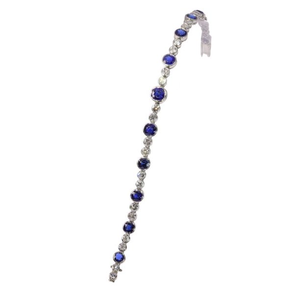Art Deco French 7.66ct Natural No Heat Sapphire and 3.92 Old Mine Cut Diamond Bracelet in Platinum