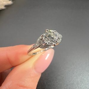 Vintage diamond engagement ring in platinum.