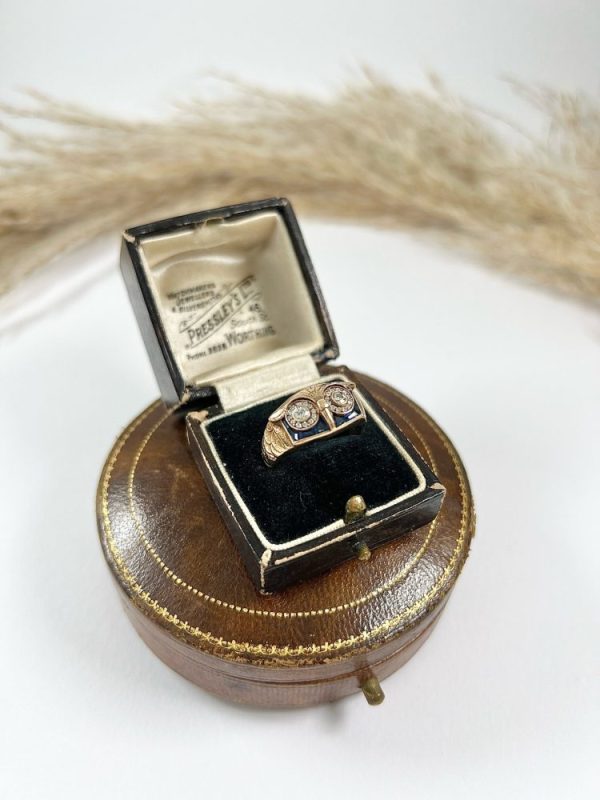 Vintage owl cocktail ring in rose gold with diamonds and sapphires.