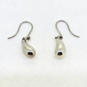 Vintage Tiffany and Co Silver Teardrop Earrings by Elsa Peretti
