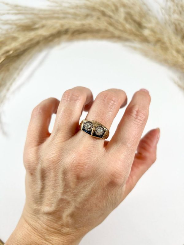 Vintage owl cocktail ring in rose gold with diamonds and sapphires.