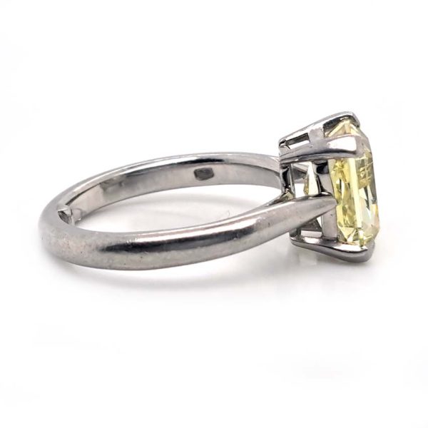 GIA Internally Flawless 3.23ct Fancy Intense Yellow Diamond Solitaire Engagement Ring in Platinum, single stone modified emerald-shaped step-cut fancy intense yellow natural diamond with GIA certificate 15074692