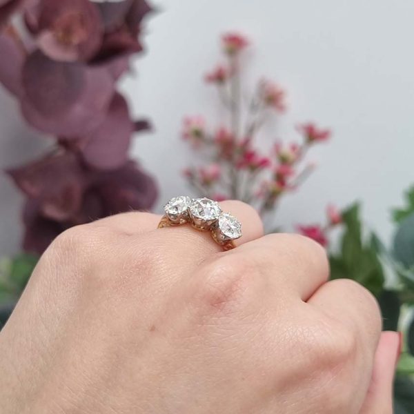 Edwardian Antique 2.85ct Old Cut Diamond Three Stone Trilogy Engagement Ring in1 8ct Yellow Gold