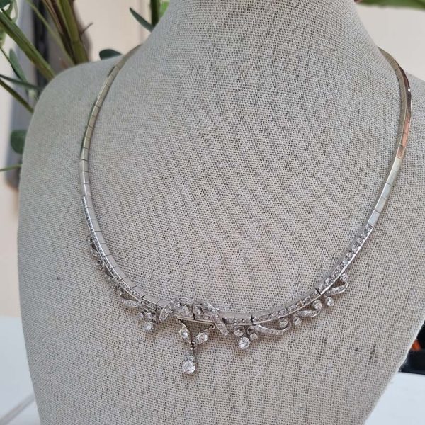 Antique Vintage Art Deco French 3ct Diamond Necklace, articulated 18ct white gold necklace set with single cut diamonds accented with diamond scrolls and pendant drops. With removable central pendant section. Circa 1920s 1930s