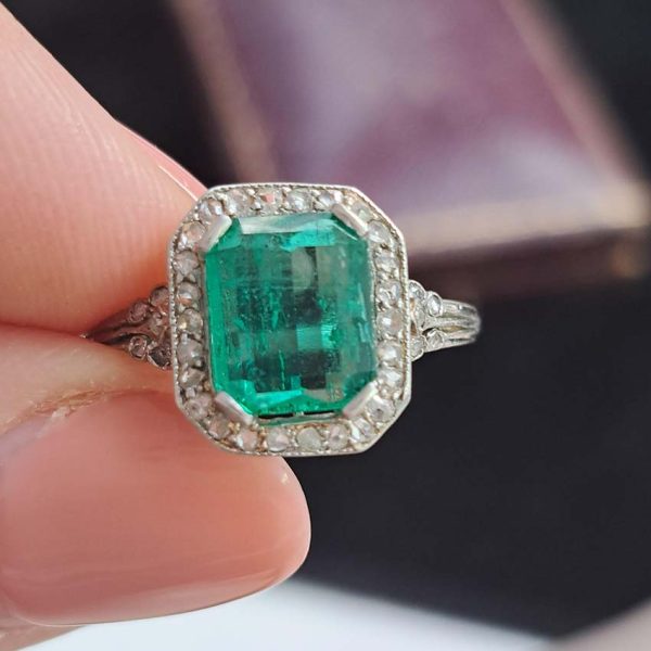 Art Deco 1.54ct Colombian Emerald and Rose Cut Diamond Cluster Engagement Ring in Platinum, verbal from laboratory of Colombian origin with moderate resin
