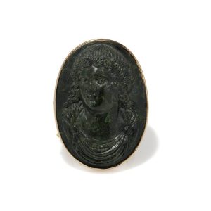 Antique green hard-stone cameo ring in gold.