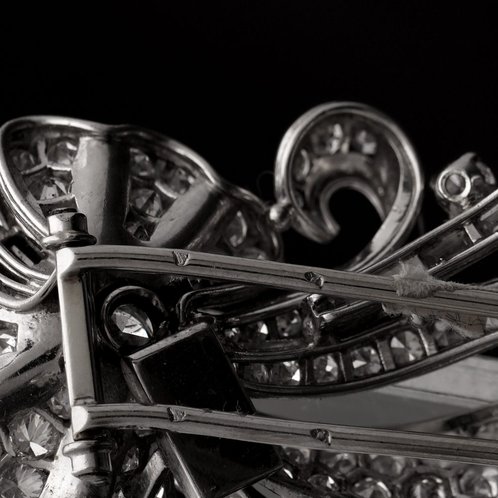 Vintage diamond brooch in platinum.