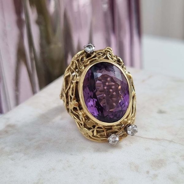 Vintage Amethyst and Diamond Parure Ring Earrings Pendant Suite in 18ct yellow gold. Late 20th century Circa 1980s-1990s