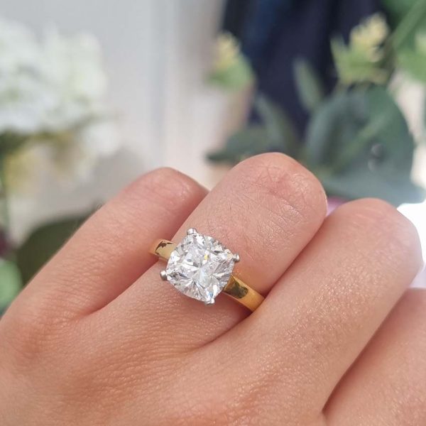 Pre Owned Vintage Asprey 3.42ct Diamond Solitaire Engagement Ring in 18ct Yellow Gold, D Colour VVS1 Clarity with GIA Certificate Report 12331866