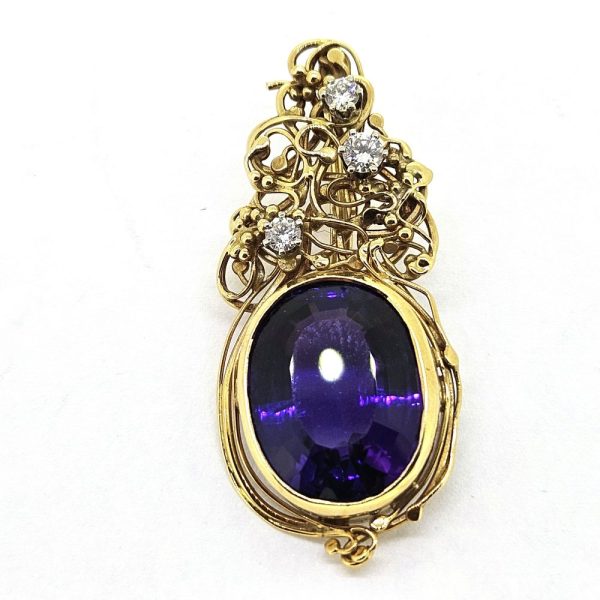 Vintage Amethyst and Diamond Parure Ring Earrings Pendant Suite in 18ct yellow gold. Late 20th century Circa 1980s-1990s