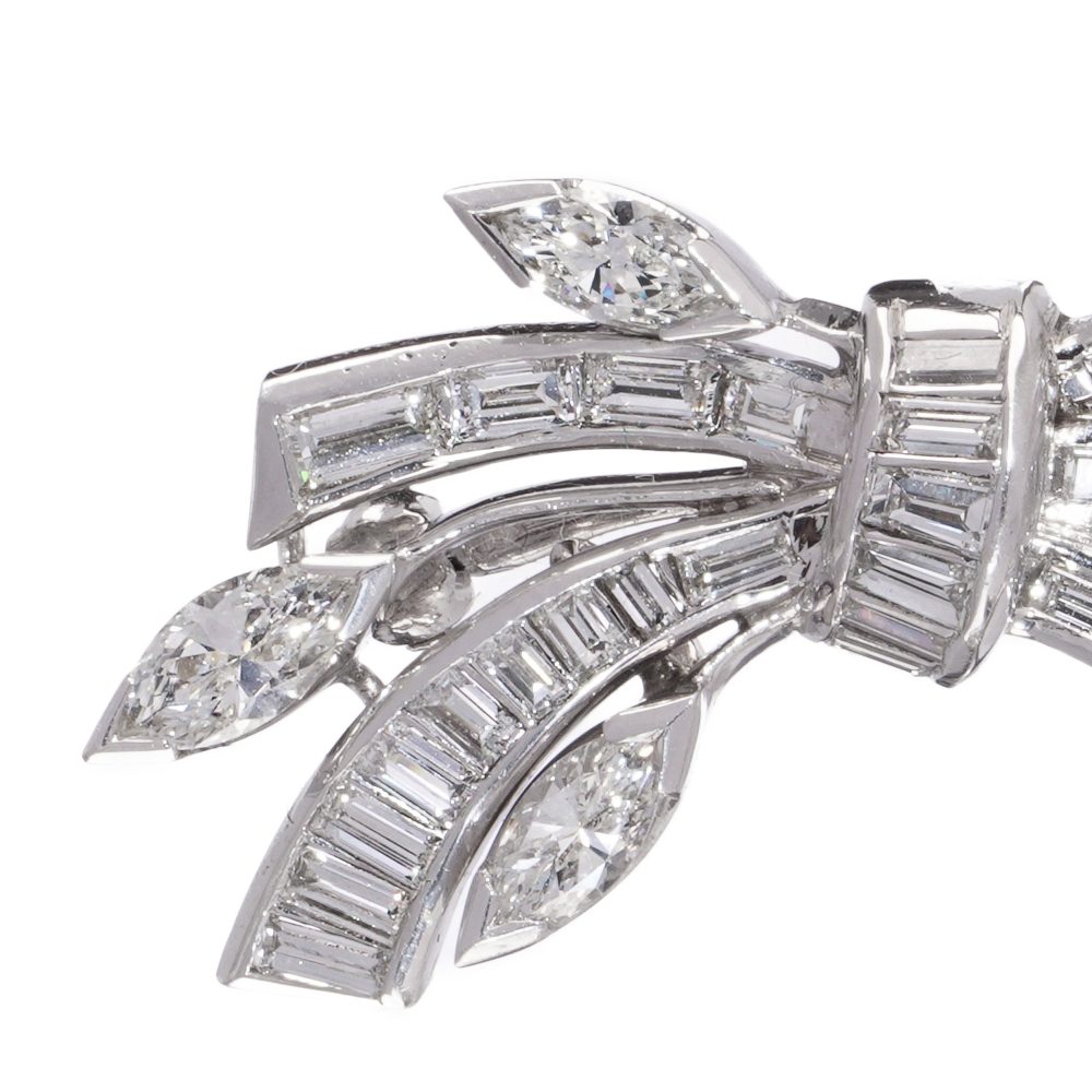Vintage diamond brooch in platinum.