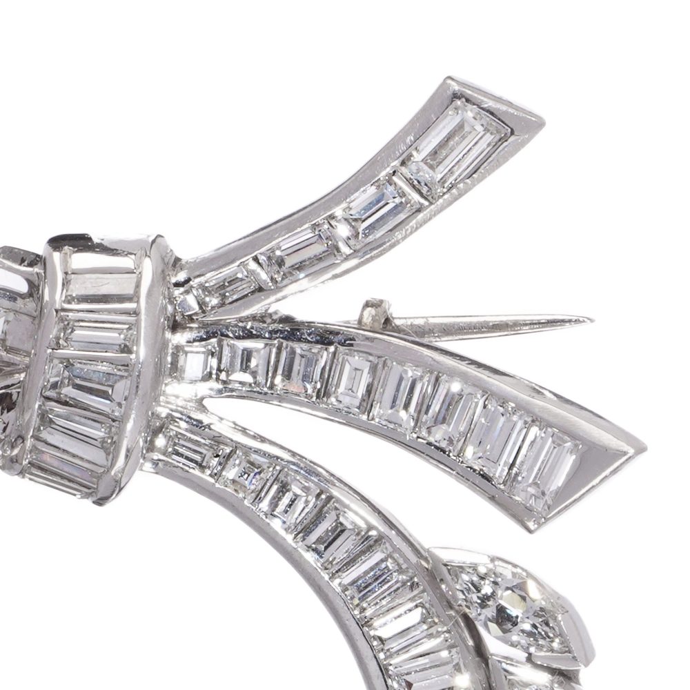 Vintage diamond brooch in platinum.