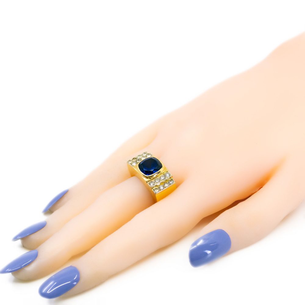 Vintage Retro Verneuil Sapphire and Diamond Set 18ct Yellow Gold Tank Ring, 6.22ct Verneuil synthetic sapphire complemented by 16 round brilliant-cut diamond accents