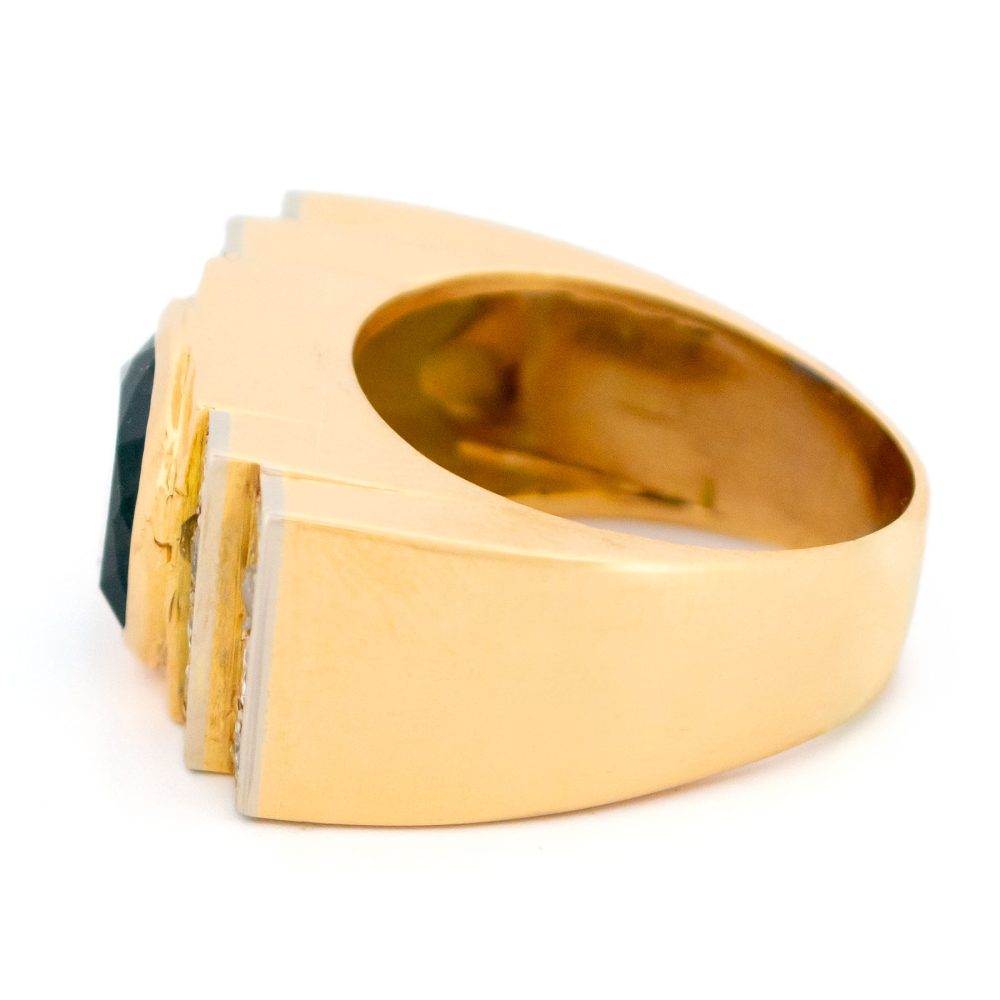 Vintage Retro Verneuil Sapphire and Diamond Set 18ct Yellow Gold Tank Ring, 6.22ct Verneuil synthetic sapphire complemented by 16 round brilliant-cut diamond accents