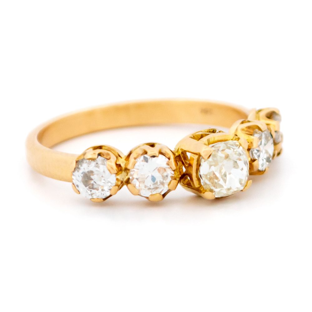 Vintage five stone diamond ring in gold.