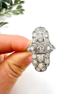 Vintage 1940s Diamond Plaque Ring in Platinum