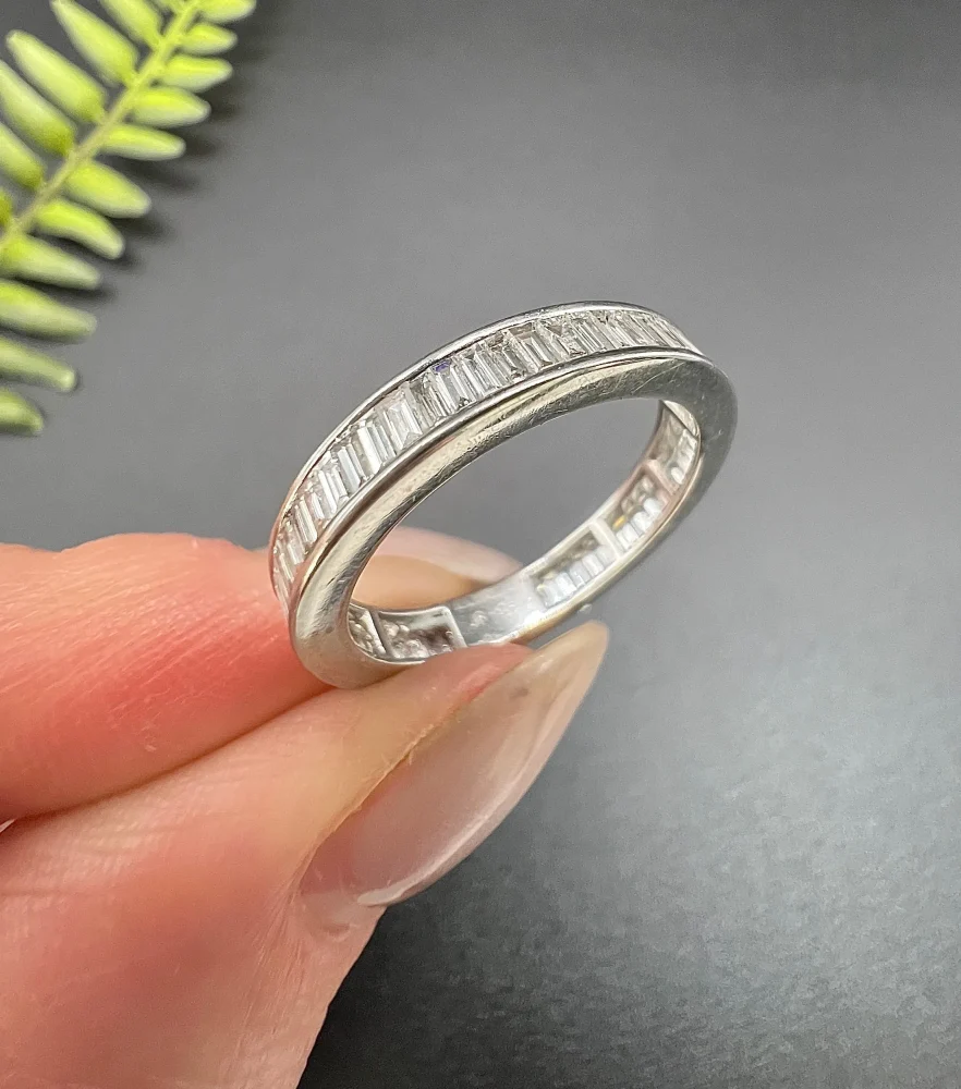 Diamond eternity ring in white gold.