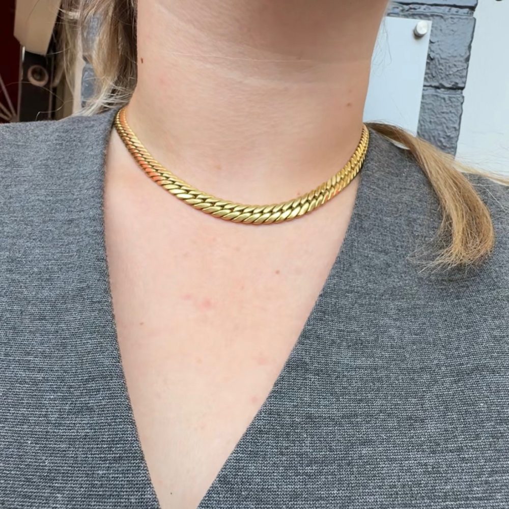 Vintage gold link necklace.