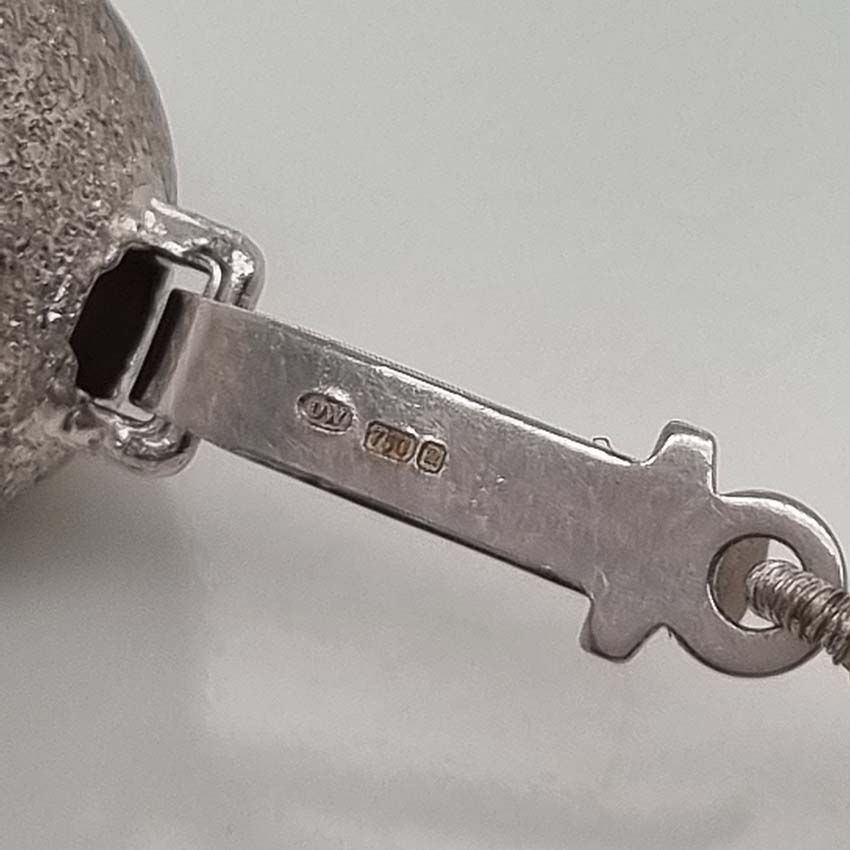 South Sea Pearl Necklace with Diamond Clasp, striking pearl necklace composed of South Sea pearls secured with a diamond set ball/bead shaped clasp