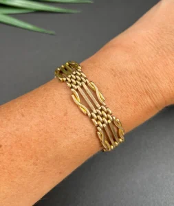 Antique Gate Bracelet In 15 Carat Yellow Gold