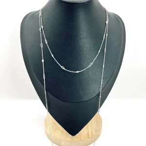 Antique diamond trace chain in platinum.